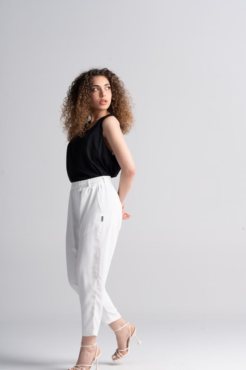 TROUSERS WITH REGULAR FIT ELASTIC